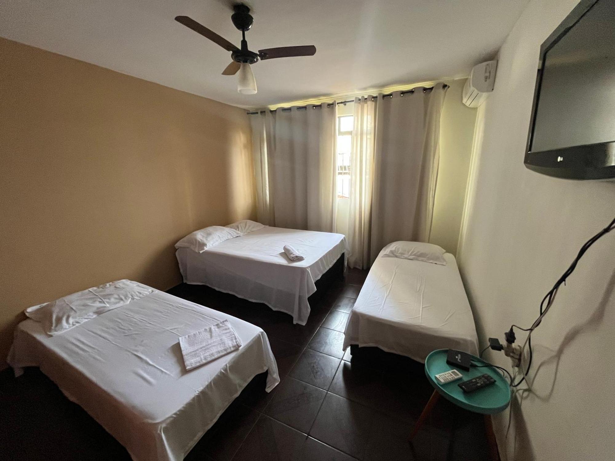 Casa Quintal Bueno! 5 Quartos Com Ar Split E Internet Ultra! Perto Do Melhor De Goiania! Marista Parques Areiao E Vaca Brava Hospital Premium Mater Dei Blue Fit Perdomo Goiania Shopping! Екстериор снимка