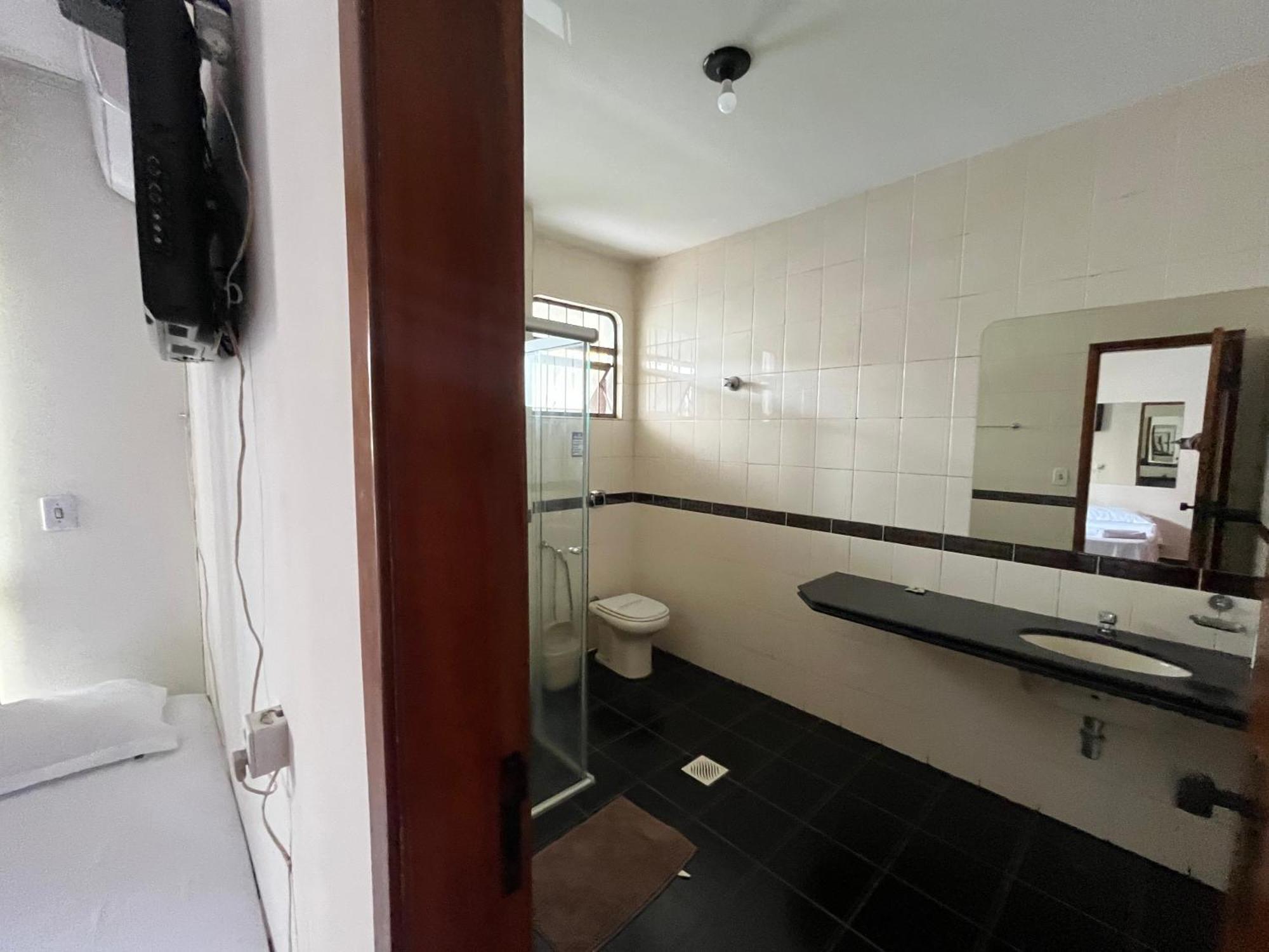 Casa Quintal Bueno! 5 Quartos Com Ar Split E Internet Ultra! Perto Do Melhor De Goiania! Marista Parques Areiao E Vaca Brava Hospital Premium Mater Dei Blue Fit Perdomo Goiania Shopping! Екстериор снимка