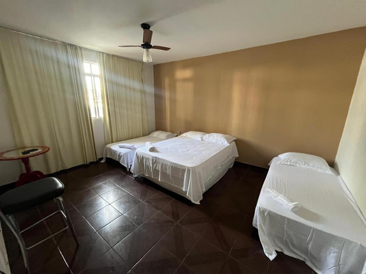Casa Quintal Bueno! 5 Quartos Com Ar Split E Internet Ultra! Perto Do Melhor De Goiania! Marista Parques Areiao E Vaca Brava Hospital Premium Mater Dei Blue Fit Perdomo Goiania Shopping! Екстериор снимка