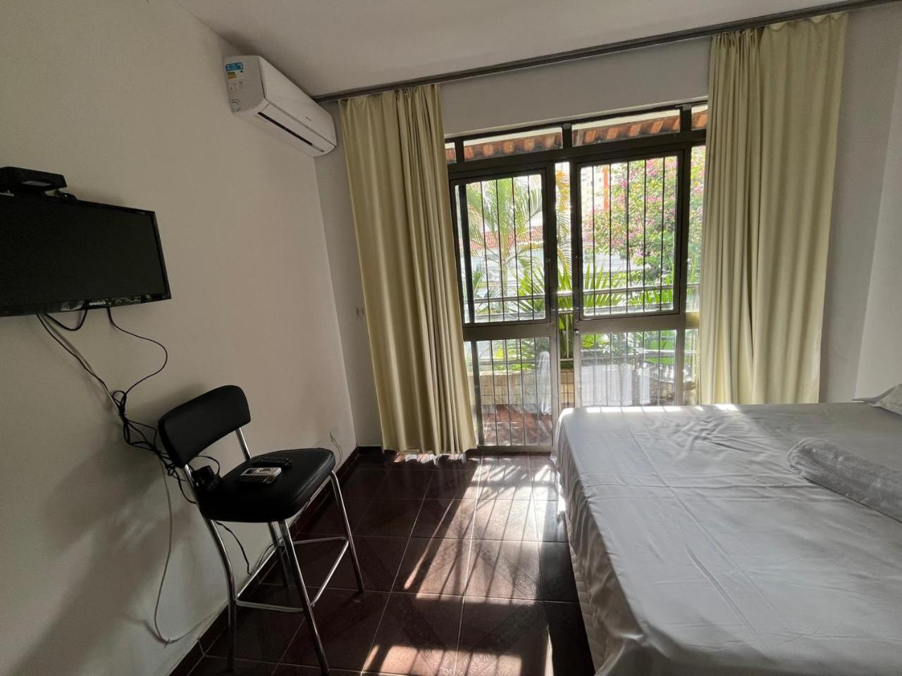 Casa Quintal Bueno! 5 Quartos Com Ar Split E Internet Ultra! Perto Do Melhor De Goiania! Marista Parques Areiao E Vaca Brava Hospital Premium Mater Dei Blue Fit Perdomo Goiania Shopping! Екстериор снимка